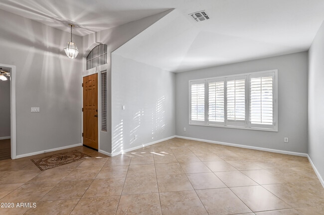 Photo - 4728 E South Fork Dr