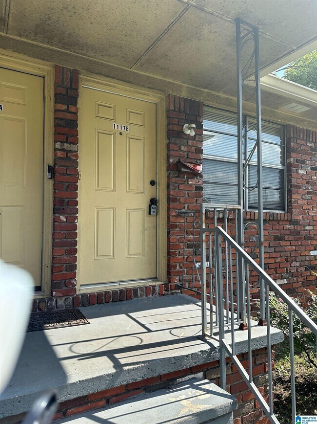 1117 Elm Ave Townhome Townhome Rental in Birmingham AL