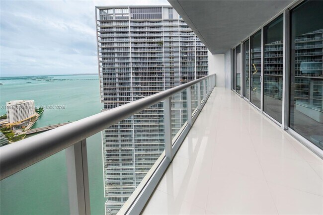 Photo - 465 Brickell Ave Unit 4705