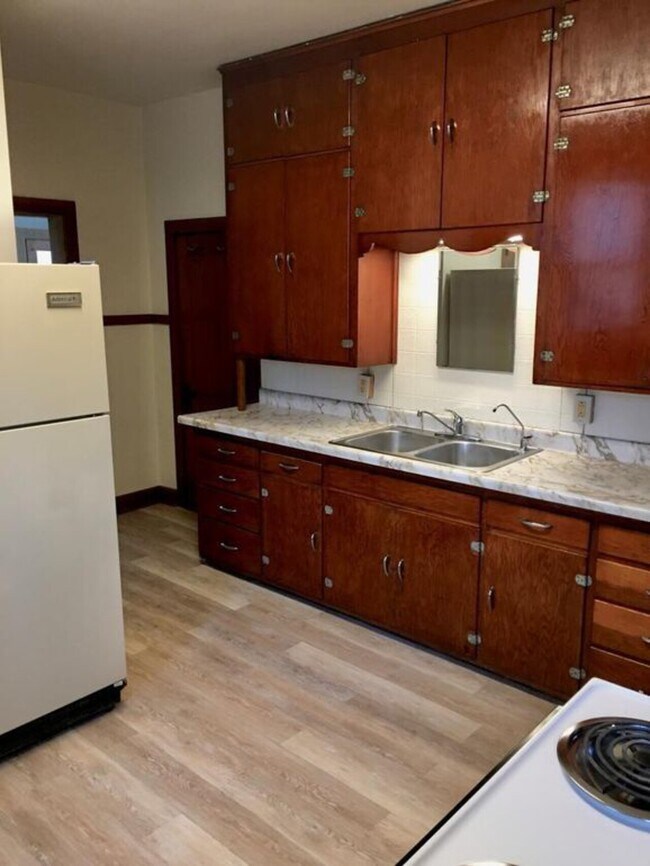 Winona Duplex Condo Unit 1 Condo for Rent in Winona, MN