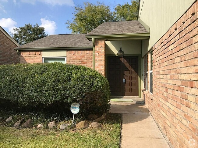 Building Photo - 5026 Spring Forest Dr Rental