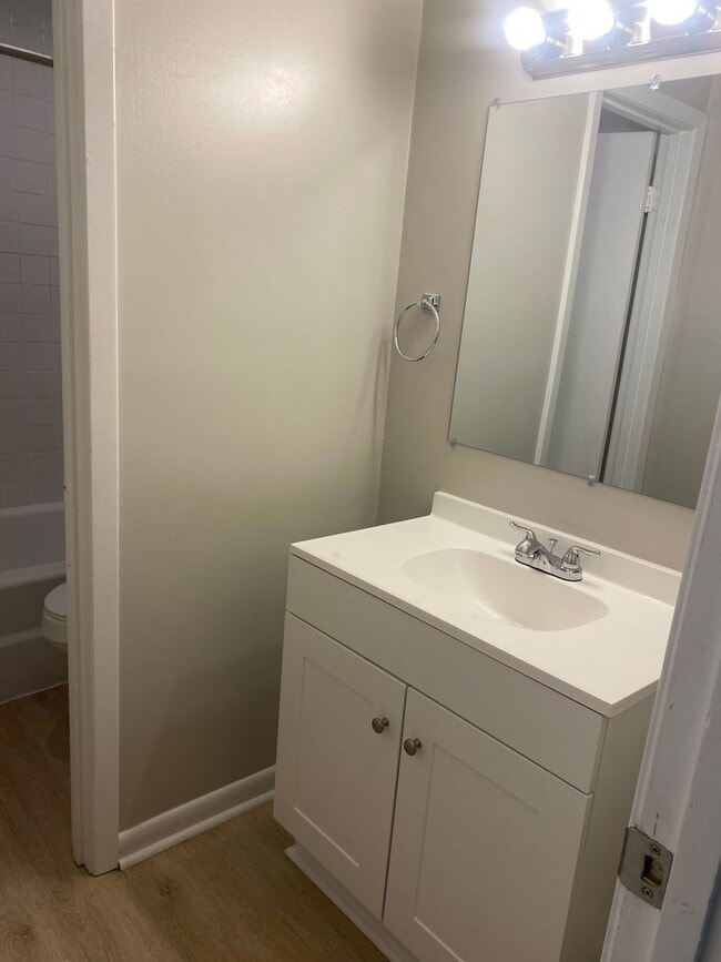 Colony House Apartments - Columbus, MS