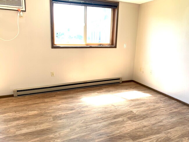 Photo - 2701 5th Ave