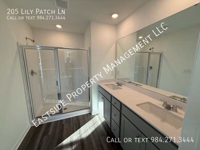 Photo - 205 Lily Patch Ln