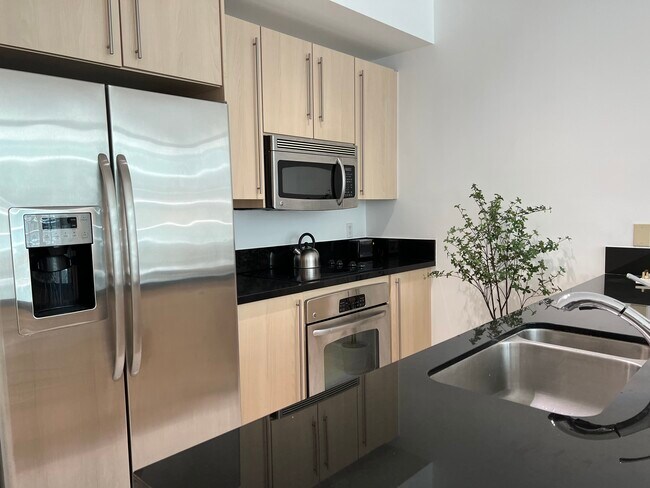 Photo - 79 SW 12th St Unit 2915