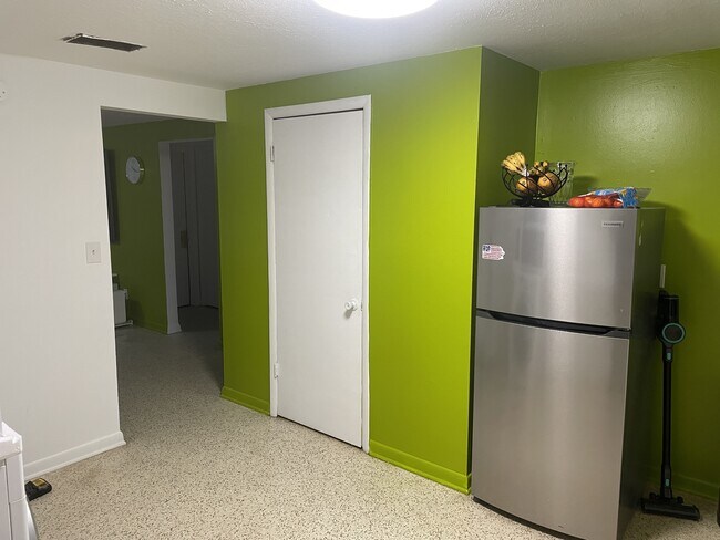 Photo - 6075 Longchamp Dr