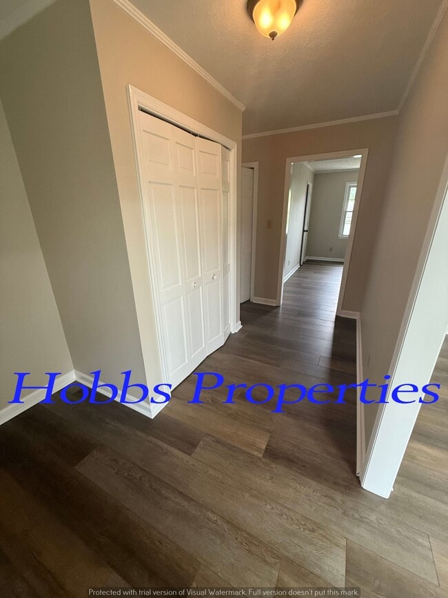 Photo - 1311 Lisa Ln