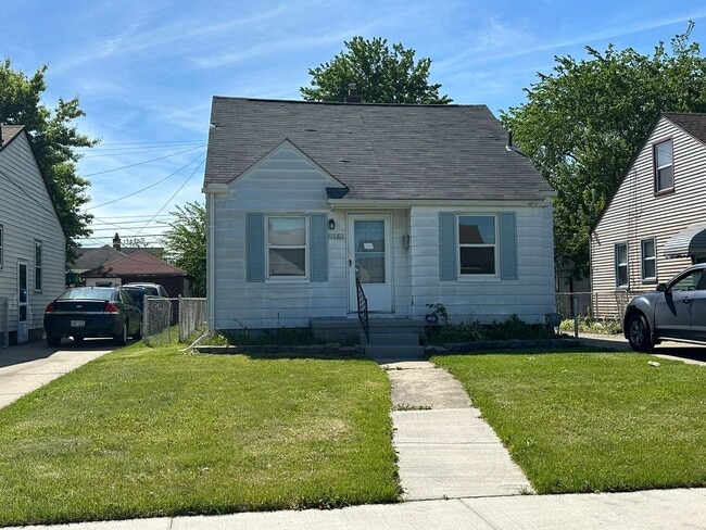 Photo - 20939 Beechwood Ave