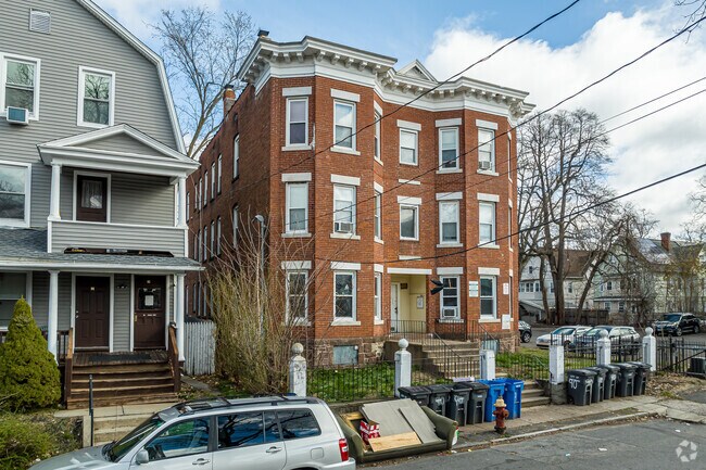 Photo - 86-90 Chadwick Ave