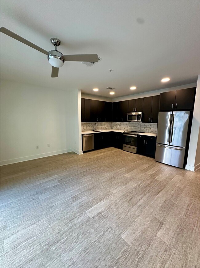 Photo - 6400 Washington Ave Unidad 343