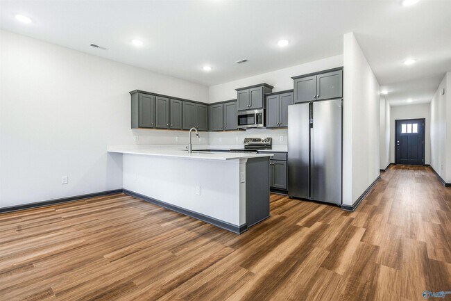 Photo - 292 Tercel Dr