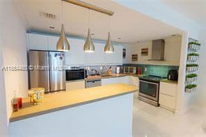 Photo - 19390 Collins Ave Condo