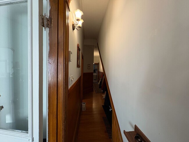 Photo - 21 Borden St Unité Main Floor apartment