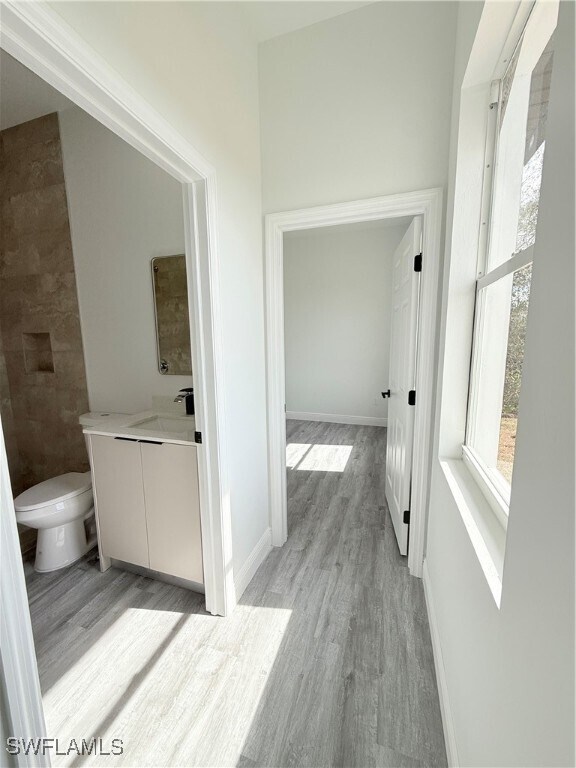 Photo - 1139 Copley St E
