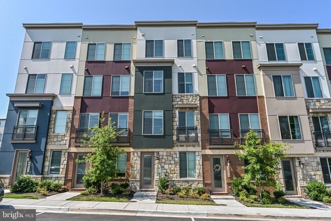 Photo - 4808 Garden View Ln Townhome