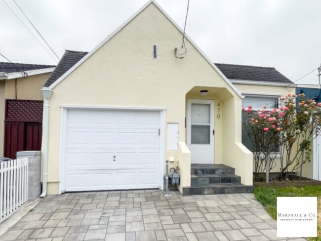 CHARMING 3BR/2BA HOUSE WITH UPDATES,W/D, G... - CHARMING 3BR/2BA HOUSE WITH UPDATES,W/D, G...
