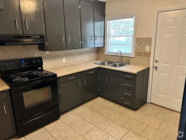 Building Photo - Cozy Echo Hills Two Bedroom Duplex Rental