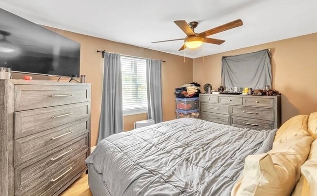30 Bateman St Unit 2