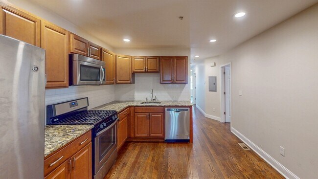 Photo - 180 Dorchester St Unit 1