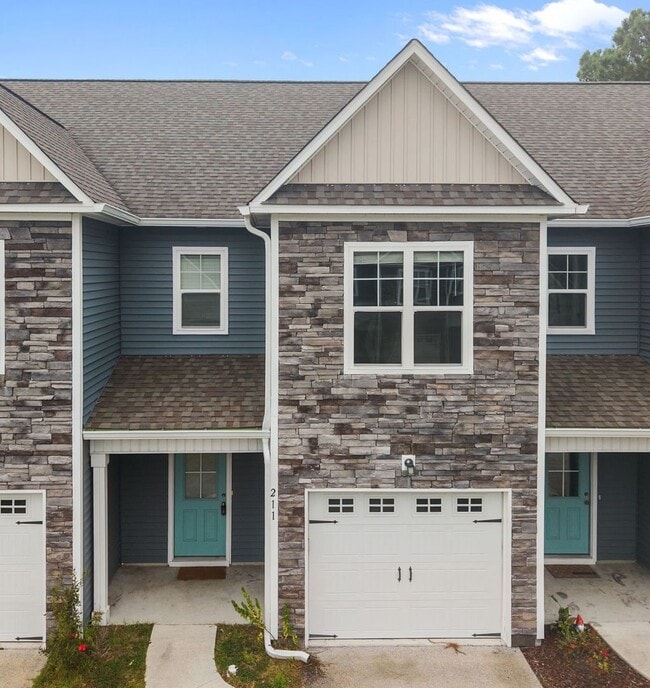 Building Photo - 211 N Stingray Ln
