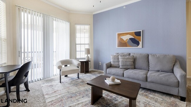 Building Photo - 901 Lakeside Cir