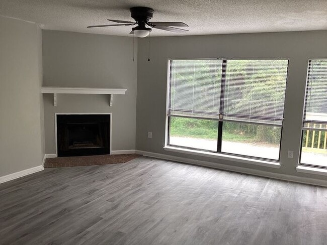 Building Photo - 3609 Juneau Rd Unit E 66 Rental