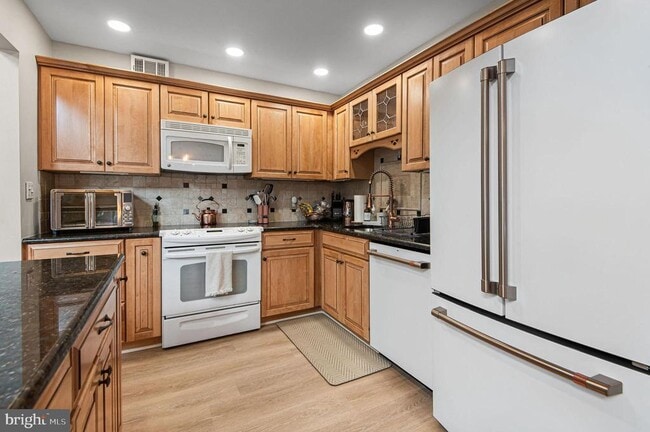 Photo - 15 Hidden Valley Ln