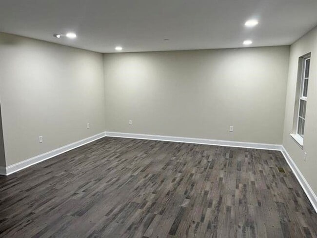 Photo - 3 Bedroom, 2 Bath home.