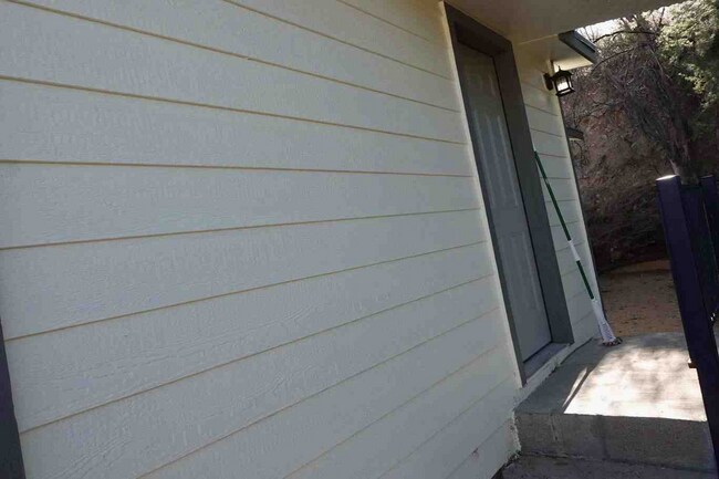 Photo - 222 Westridge Dr