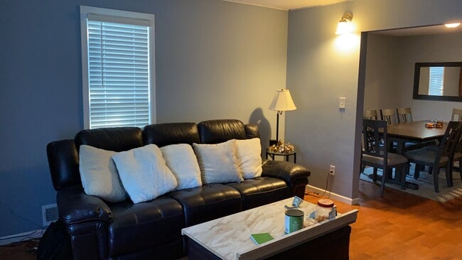 3032 3rd Ave S Unit 2