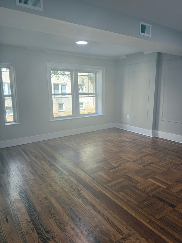 Photo - 501 W 7th St