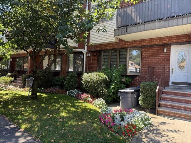 Building Photo - 2812 E 27th St Unit 3C Rental