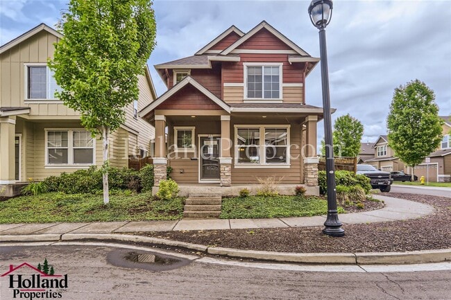 317 NE 105th Ave