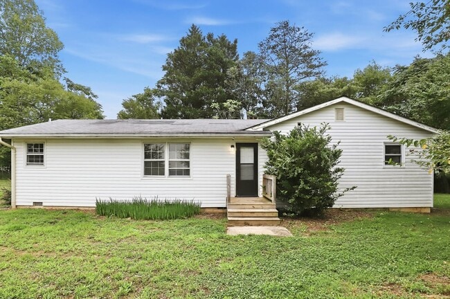 Photo - 8611 Belews Creek Rd