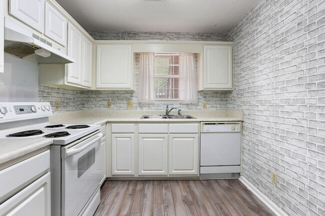 Photo - 2 Bedroom 2 Bathroom Gated Community
