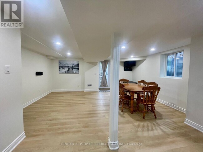 Photo - 319 Barber Dr