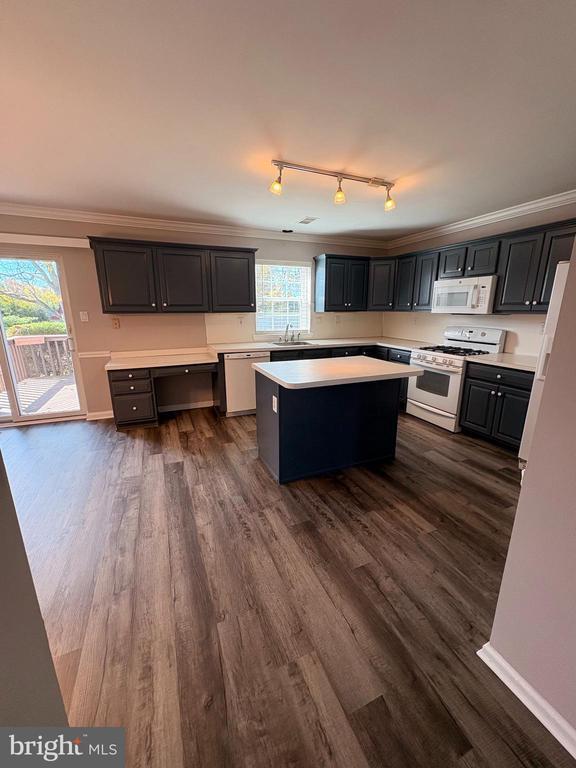 Photo - 905 Kennedy Ct