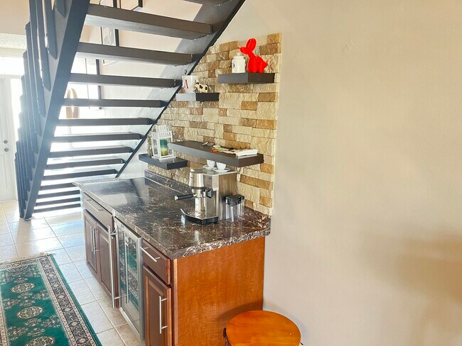 Photo - 127 Old Meadow Way
