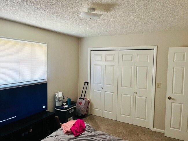 332-334 Covert Ln