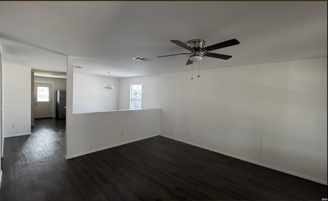 Photo - "Charming 3-Bedroom Oasis with 2 Full Baths in Converse, TX