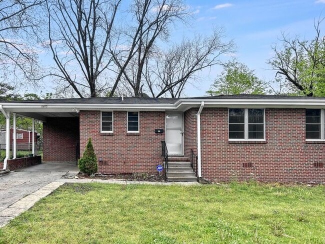 Photo - 1205 Woodward Rd House