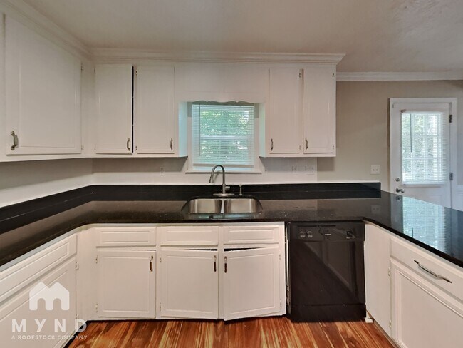 Photo - 3004 Cardinal Dr