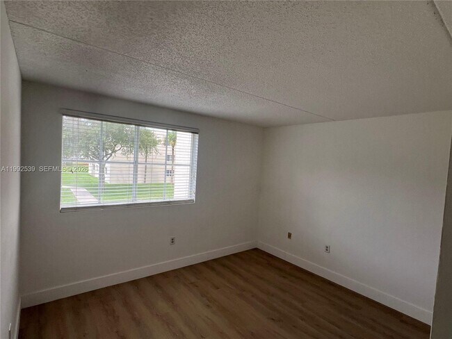 Photo - 6155 NW 186th St Unit 207