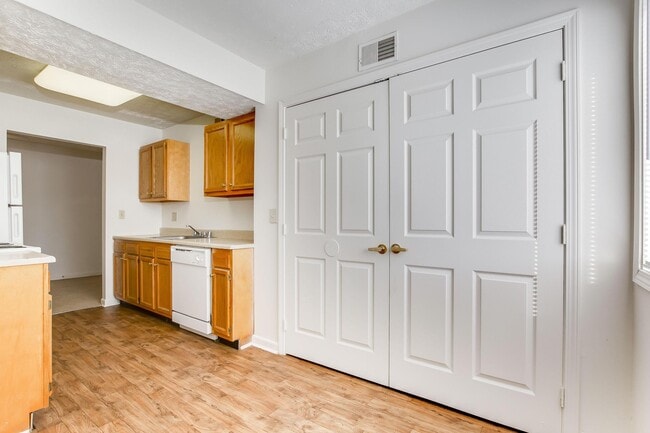 Photo - Meadows at Green Tree