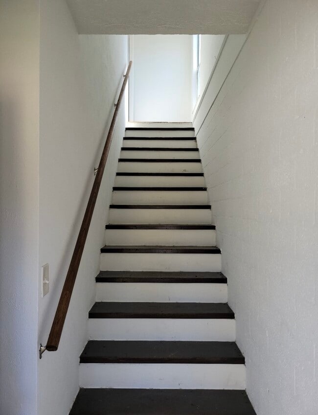 Photo - 6918 Irvington Blvd