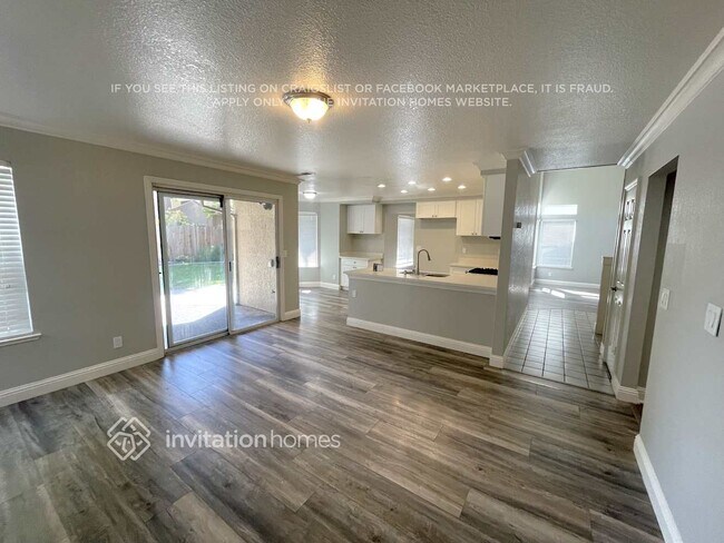 Photo - 4604 Forrester Way