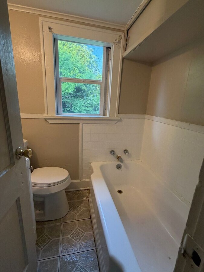 Photo - 3551 W College St Unit 3551 1/2 W College