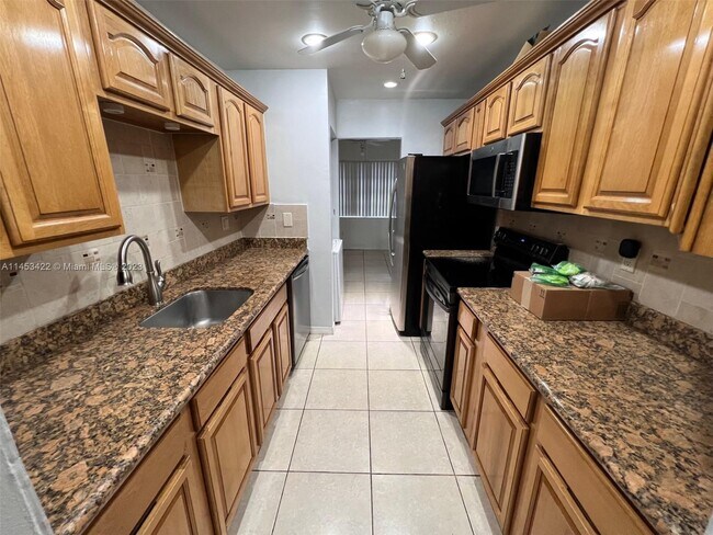 Building Photo - 268 NE 200th Terrace Rental