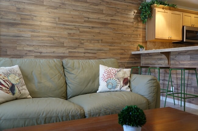 Photo - 3 bedroom, 1.5 bathroom furnished condo at...