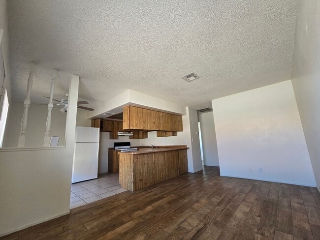 Photo - A nice & cozy 1-bedroom, 1-bathroom upstairs condo